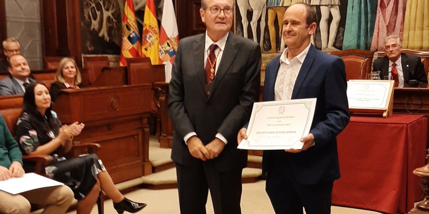 ENTREGA DEL PREMIO