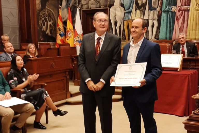 ENTREGA DEL PREMIO