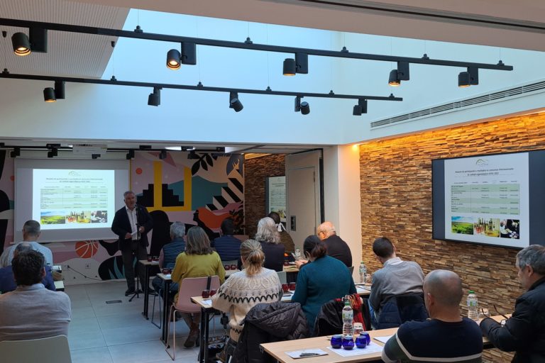 El Presidente de la DOP abre el acto de presentaciónentacion de la DOP