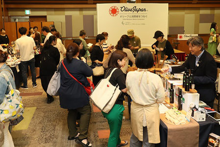 Evento Olive Japan